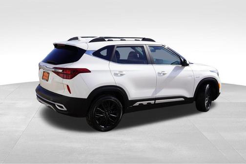 2022 Kia Seltos Nightfall