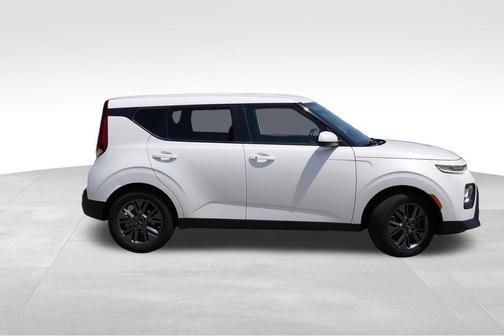 Snow White Pearl 2020 Kia Soul EX