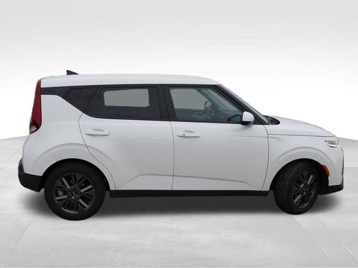 Snow White Pearl 2020 Kia Soul EX