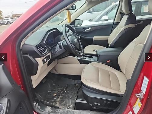 2020 Ford Escape Titanium Hybrid