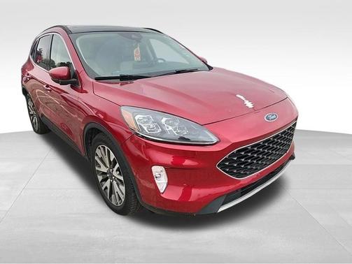 2020 Ford Escape Titanium Hybrid