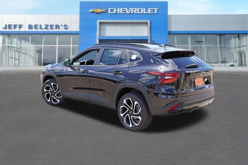Mosaic Black Metallic 2026 Chevrolet Trax 2RS