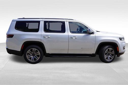 Silver Zynith 2024 Jeep Wagoneer Series II