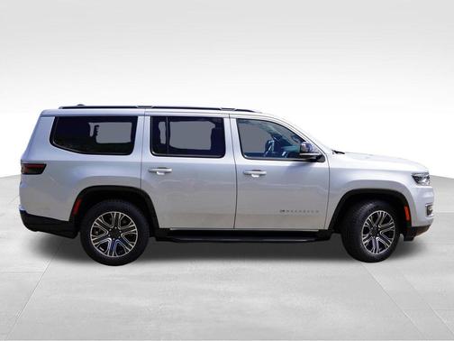Silver Zynith 2024 Jeep Wagoneer Series II