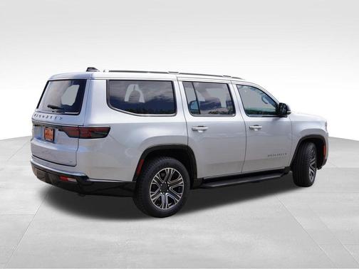 Silver Zynith 2024 Jeep Wagoneer Series II