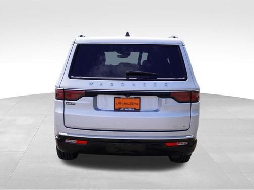 Silver Zynith 2024 Jeep Wagoneer Series II