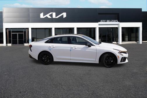 Snow White Pearl 2026 Kia K5 GT-Line