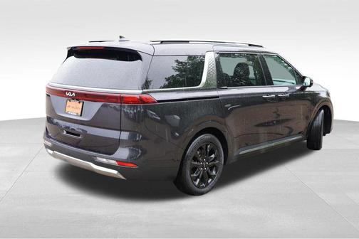 Metal 2024 Kia Carnival SX