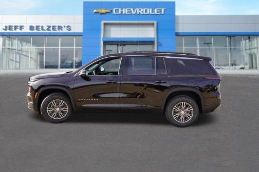 Mosaic Black Metallic 2027 Chevrolet Traverse LT