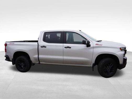 Silver Ice Metallic 2021 Chevrolet Silverado 1500 LT Trail Boss