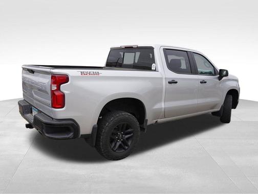 Silver Ice Metallic 2021 Chevrolet Silverado 1500 LT Trail Boss