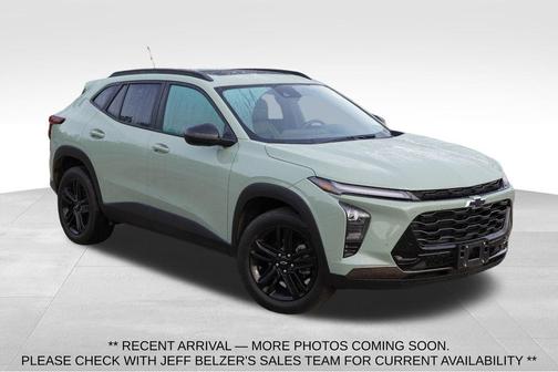 Green 2024 Chevrolet Trax ACTIV