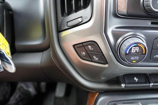 Graphite Metallic 2018 Chevrolet Silverado 1500 LTZ