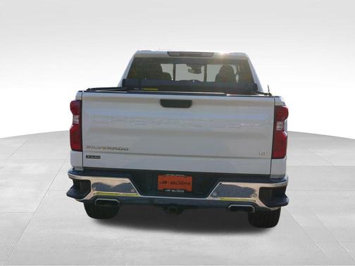 Summit White 2024 Chevrolet Silverado 1500 LT
