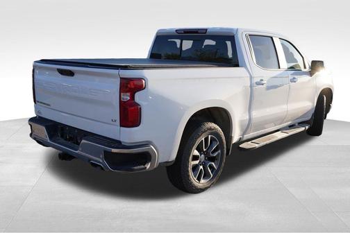 Summit White 2024 Chevrolet Silverado 1500 LT