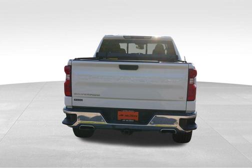 Summit White 2024 Chevrolet Silverado 1500 LT