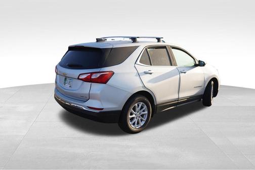 Silver Ice Metallic 2019 Chevrolet Equinox 1LT