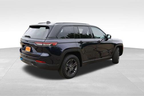 2024 Jeep Grand Cherokee 4xe Trailhawk