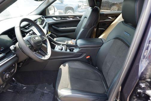2024 Jeep Grand Cherokee 4xe Trailhawk