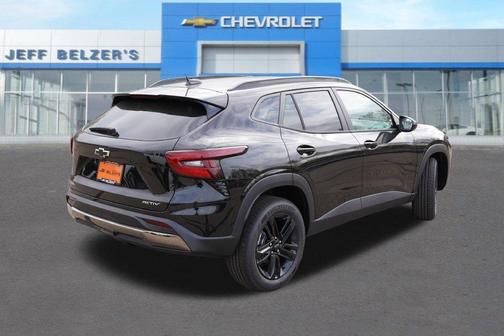 Mosaic Black Metallic 2026 Chevrolet Trax ACTIV
