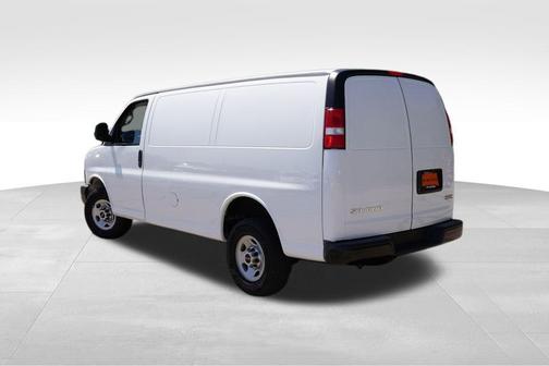 2023 GMC Savana 2500 Work Van