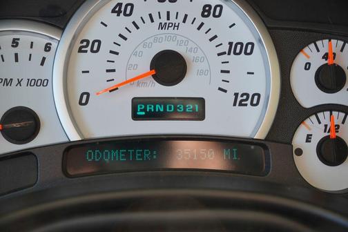 2004 Hummer H2 Base w/B2E (Discontinued)