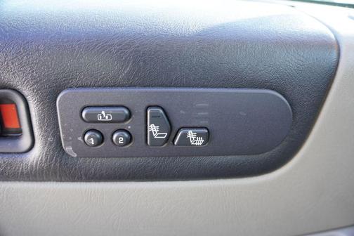 2004 Hummer H2 Base w/B2E (Discontinued)