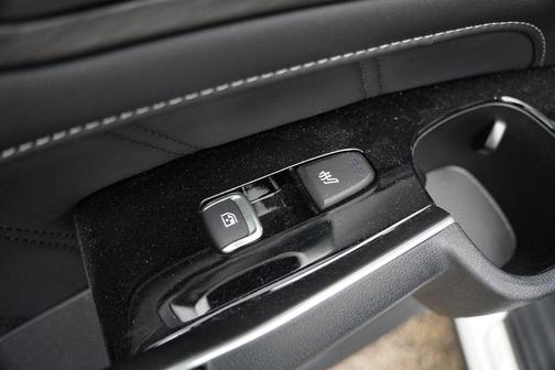 Glacial White Pearl 2025 Kia Sorento SX Prestige