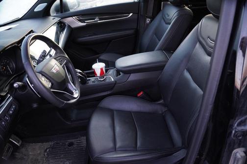 Stellar Black Metallic 2021 Cadillac XT6 Sport AWD