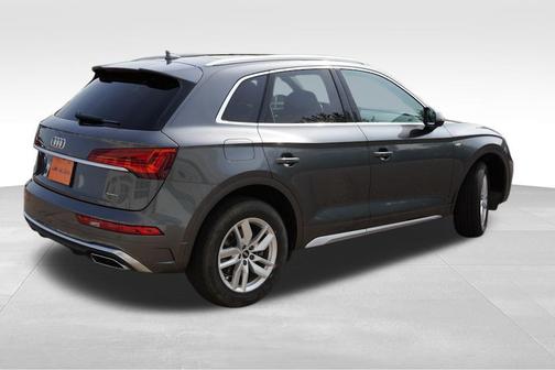 2022 Audi Q5 45 S line quattro Premium