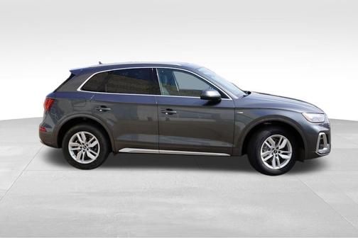 2022 Audi Q5 45 S line quattro Premium