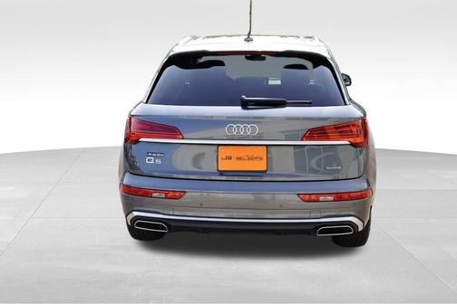 2022 Audi Q5 45 S line quattro Premium