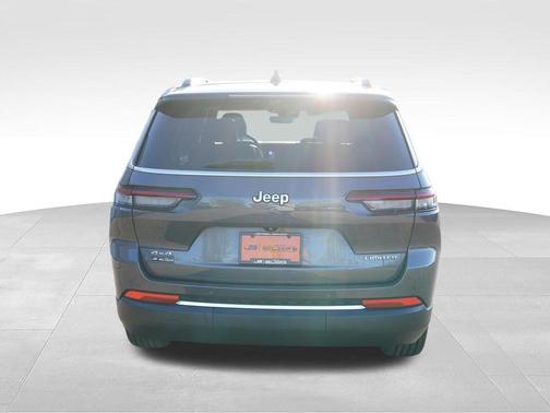 Metallic 2023 Jeep Grand Cherokee L Limited