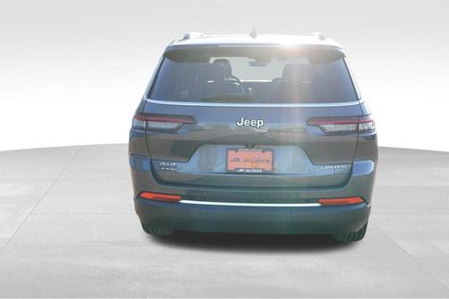 Metallic 2023 Jeep Grand Cherokee L Limited
