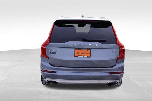 2020 Volvo XC90 T5 Momentum 7 Passenger