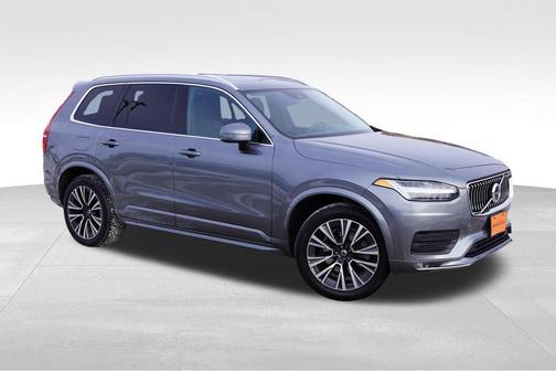2020 Volvo XC90 T5 Momentum 7 Passenger