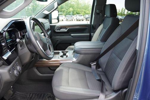 2024 Chevrolet Silverado 3500 LT