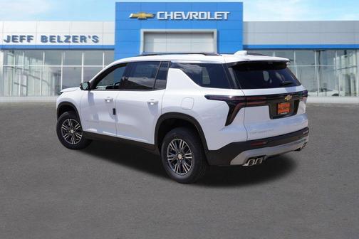 Polar White 2026 Chevrolet Traverse LT