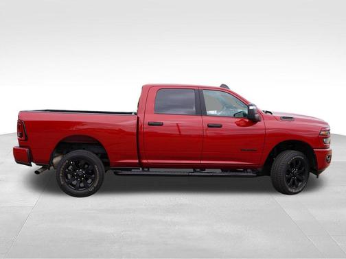 Molten Red Pearlcoat 2026 RAM 2500 Big Horn