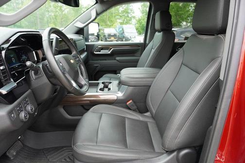 2024 Chevrolet Silverado 3500 LT