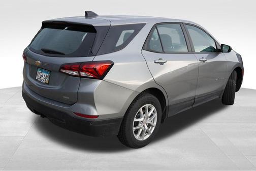 Sterling Gray Metallic 2023 Chevrolet Equinox LS