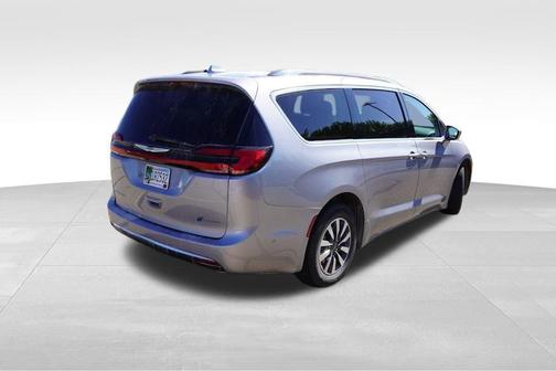 2021 Chrysler Pacifica Hybrid Touring L