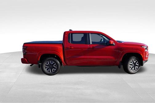 2024 Nissan Frontier SL