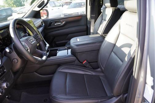 Sterling 2025 GMC Yukon XL Denali