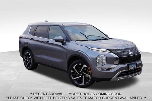 2023 Mitsubishi Outlander SE