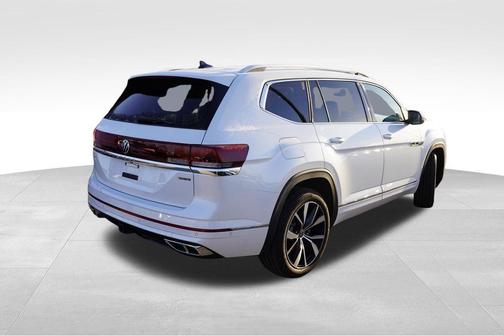 Opal White Pearl Effect 2025 Volkswagen Atlas 2.0T SEL Premium R-Line