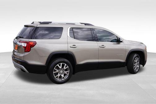 2022 GMC Acadia SLT