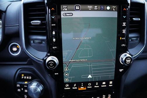 Bright White Clearcoat 2023 RAM 1500 Laramie