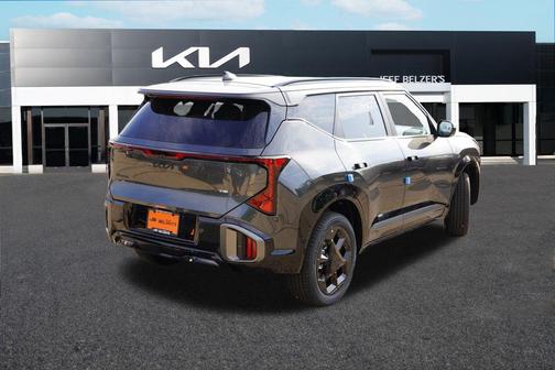 Gray 2027 Kia Seltos X-Line