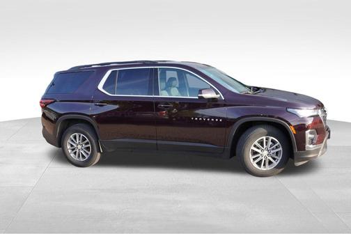 Black Cherry Metallic 2023 Chevrolet Traverse LT Cloth
